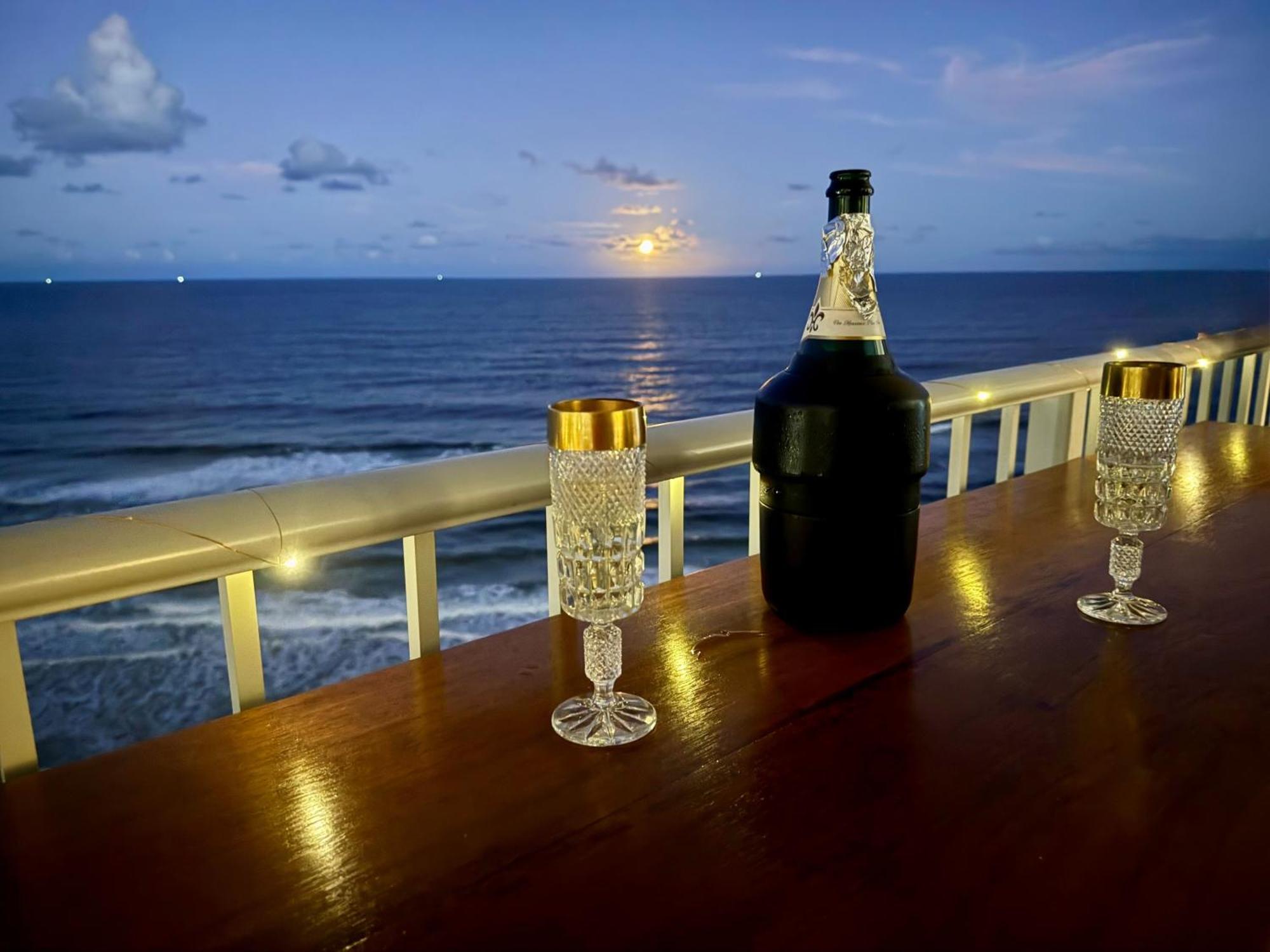 Absolutely Stunning! On The Beach !!! غولد كوست المظهر الخارجي الصورة